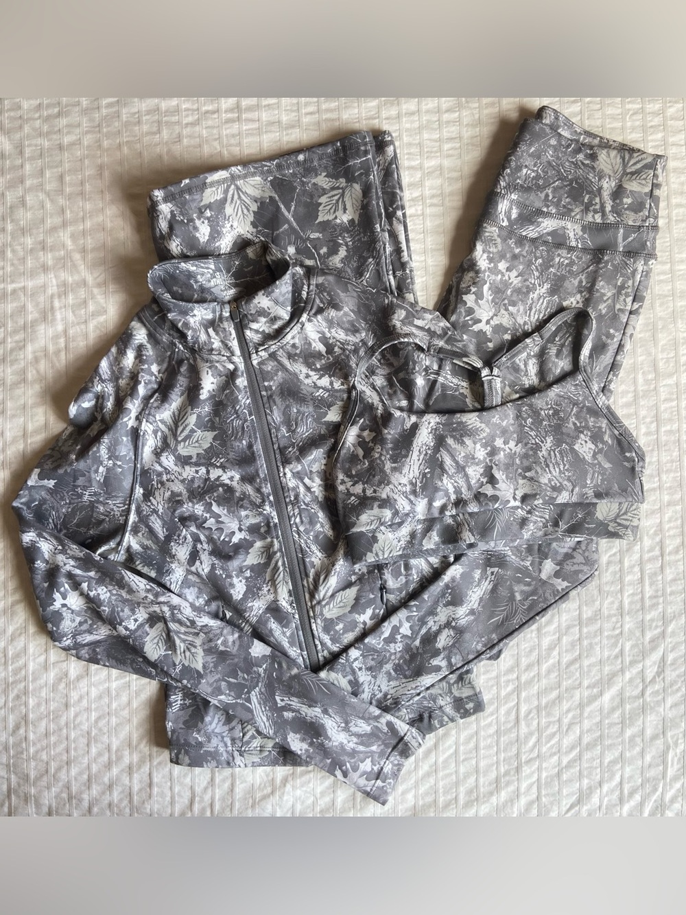 NWOT SWS Camo workout set size S fits XS